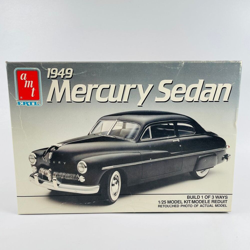 AMT ERTL 1949 Mercury Sedan Model Car Kit 1/25 Scale #6815 OPEN BOX Unassembled